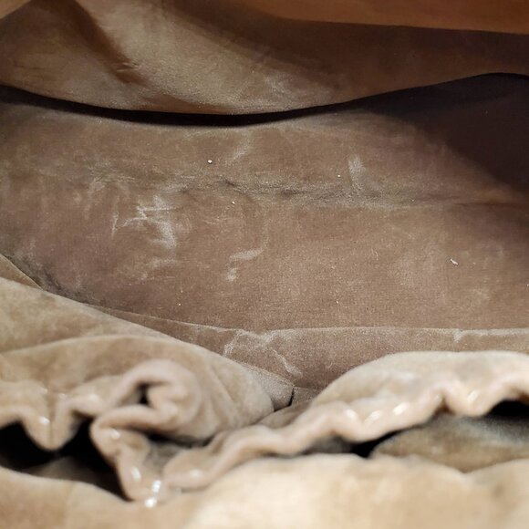 Women's Aria Shopper Metallic Spring Python - Picture 12 of 15